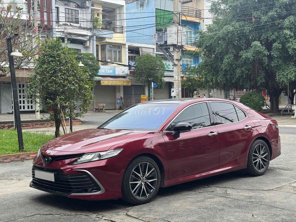 Toyota Camry 2022 2.5 Q - 60000 km. Mua bán Ô tô tại Quận 12 Tp Hồ Chí Minh được đăng bởi Nam Trường  hình 3