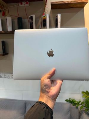 Macbook pro 2017 15.4' có giao lưu. Mua bán Laptop tại Quận Gò Vấp Tp Hồ Chí Minh được đăng bởi Nam Mobile