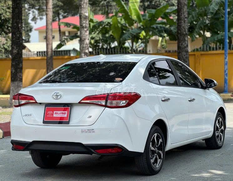 Toyota Vios 1.5G CVT 2024 Жемчужно-белый 49 650 км