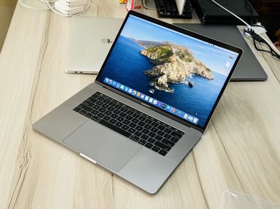Macbook Pro 2017 15' (Core I7, 16G, 512G, VGA 4G)