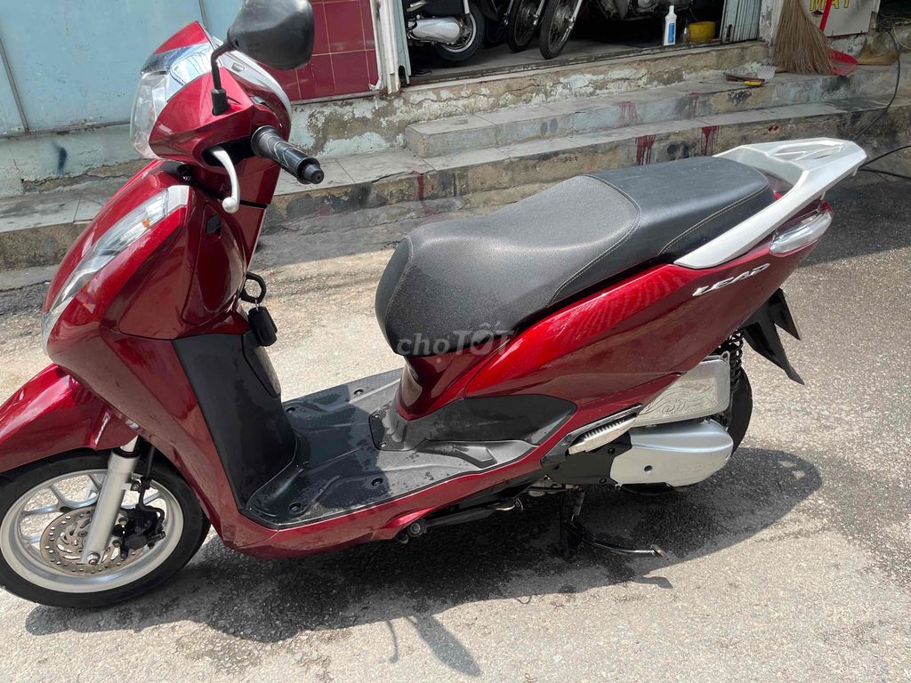 lead khoá smk bstp ngay chủ kí. Mua bán Xe máy tại Thành phố Thủ Đức Tp Hồ Chí Minh được đăng bởi CỬA HÀNG XE GẮN MÁY HOÀNG ANH  hình 4