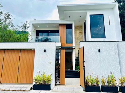 Rent · 3 bd · 360 м² · Quận Sơn Trà, ул. Đường Lương Hữu Khánh