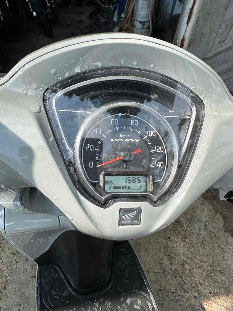 vision 2025 1 nghin 500 km như xe mới. Mua bán Xe máy tại Thị xã Tân Uyên Bình Dương được đăng bởi thanh dat hình 1