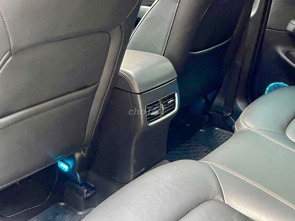 Mazda CX5 2.0 premium 2023 - 1 chủ mua mới từ đầu. Mua bán Ô tô tại Quận 8 Tp Hồ Chí Minh được đăng bởi Trường Nguyễn Xe Sang hình 13