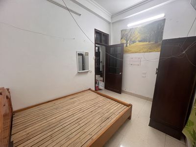 Room 19 m² · Đường Hữu Lê
