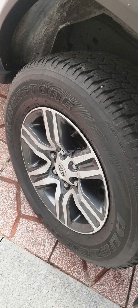 GIA ĐÌNH CẦN BÁN XE TOYOTA FORTUNER ĐỜI 2020. Mua bán Ô tô tại Thành phố Sóc Trăng Sóc Trăng được đăng bởi Du lịch Thanh Xuân hình 9