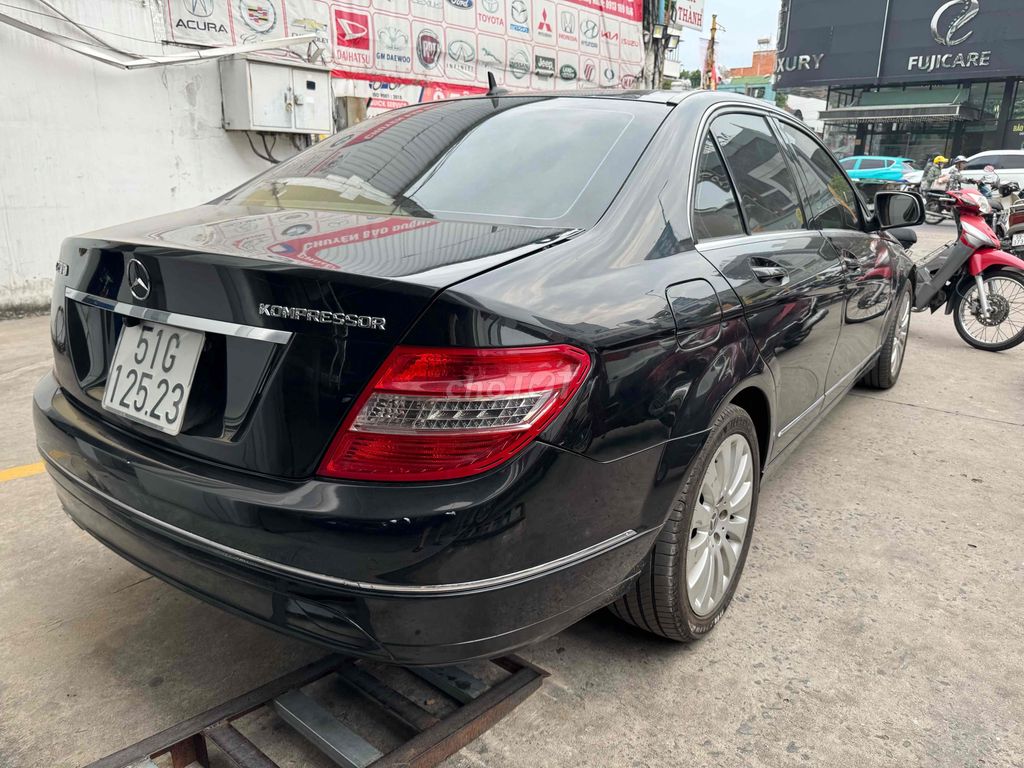Mercedes Benz C Class 2007 - 148000 km