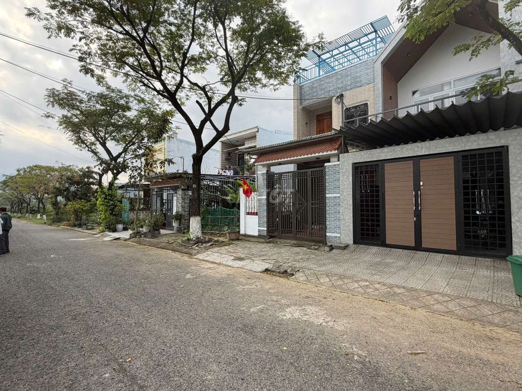Đất tái định cư hòa ninh 2, giá sụp hầm, 120m2 đường 7,5m