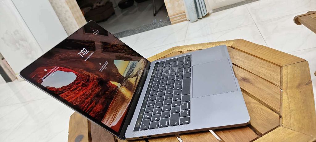  MacBook Pro 2019 i7 16GB/512GB. Mua bán Laptop tại Thành phố Buôn Ma Thuột Đắk Lắk được đăng bởi Anh 92 hình 1