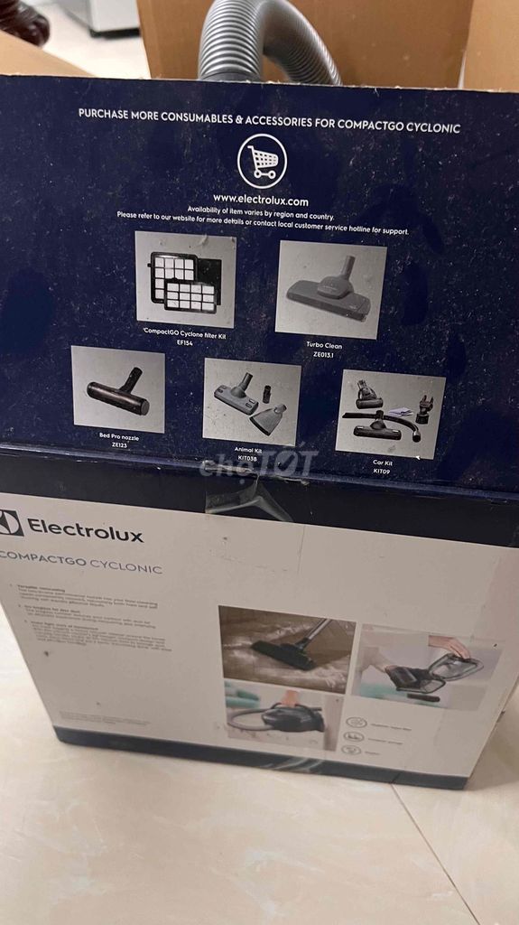 Máy hút bụi Electrolux CompactGo Cyclonic. Mua bán Nội thất, đồ gia dụng khác tại Quận Lê Chân Hải Phòng được đăng bởi Manh hình 1