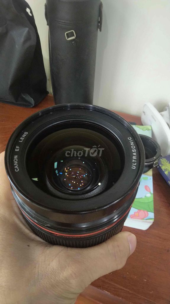 Ống kính Canon EF 28-70mm f/2.8L Đã sử dụng. Mua bán Máy ảnh, Máy quay tại Quận 6 Tp Hồ Chí Minh được đăng bởi Hoàng Trung hình 1