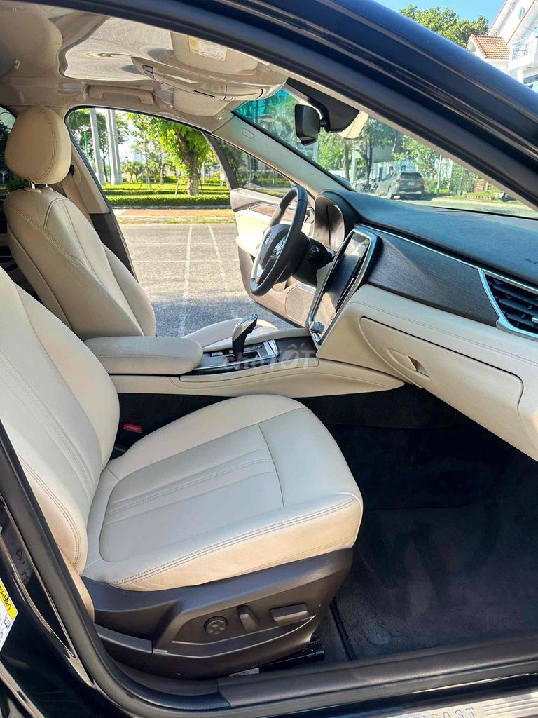 VinFast Lux A2.0 2019 Premium 2.0 AT - 62000 km. Mua bán Ô tô tại Quận Cẩm Lệ Đà Nẵng được đăng bởi Nguyễn Duy hình 11