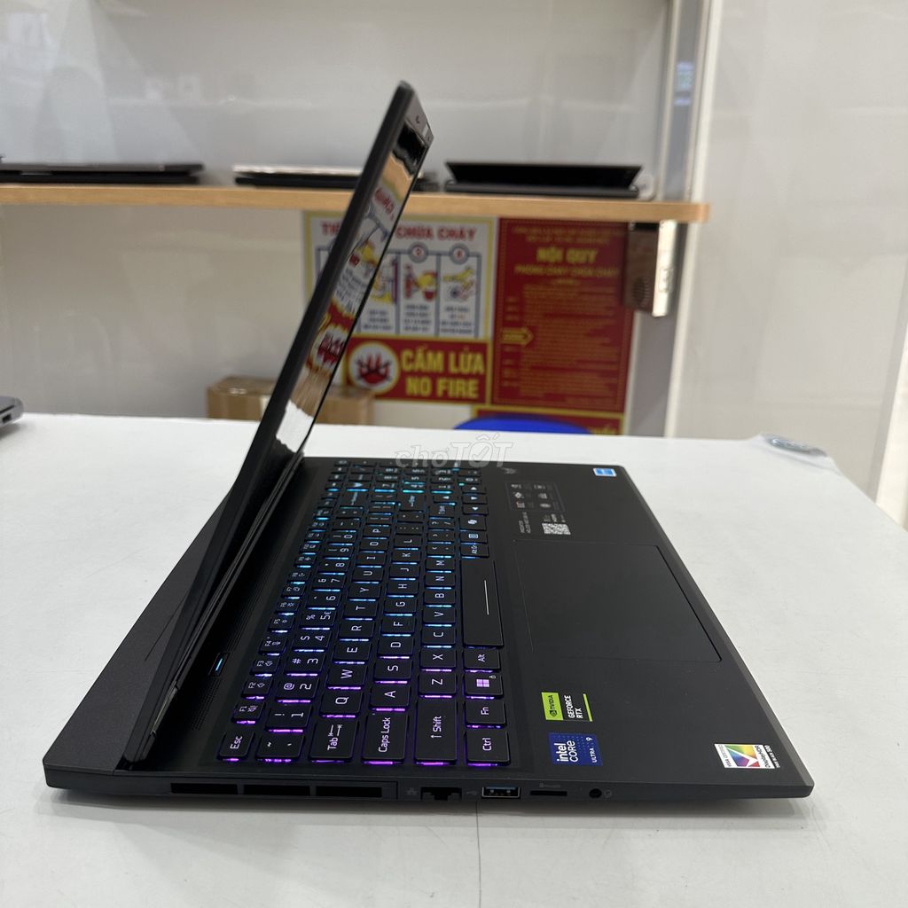 Acer Helios Neo 16S Ultra 9 RTX 5060. Mua bán Laptop tại Quận Hai Bà Trưng Hà Nội được đăng bởi Nguyễn Kha hình 1