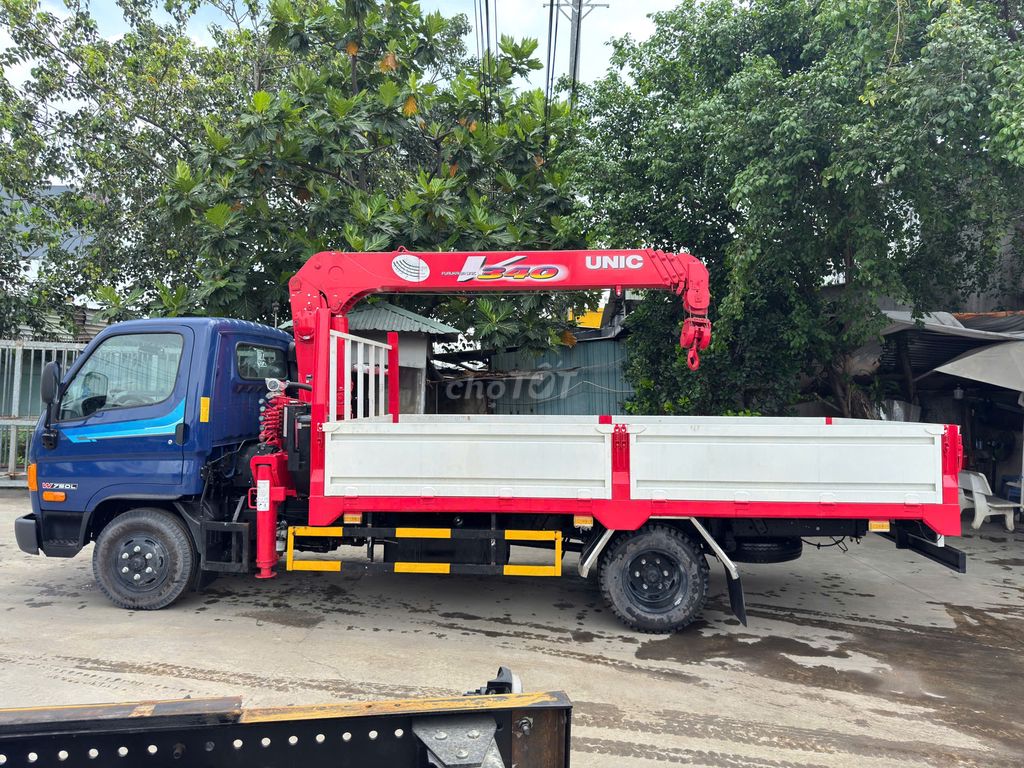 Xe Tải Hyundai Gắn Cẩu Tải 2.4 Tấn Vào Thành Phố. Mua bán Xe tải, xe ben tại Thành phố Thuận An Bình Dương được đăng bởi Ngọc Minh hình 3