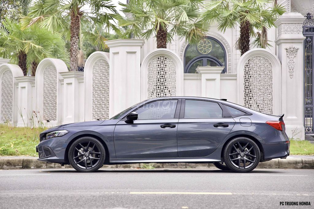 CIVIC RS 2024 CỰC MỚI, ODO: 15.000KM, BẢN CAO CẤP. Mua bán Ô tô tại Quận 10 Tp Hồ Chí Minh được đăng bởi PC Trương hình 3