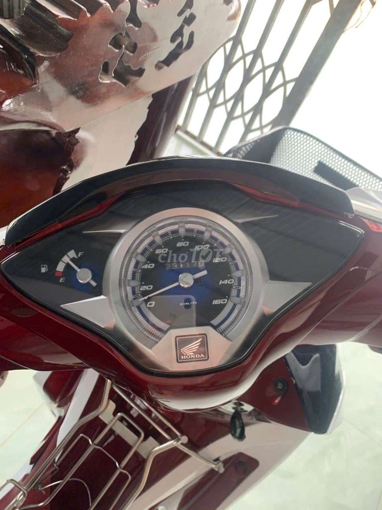 Honda Future 2024 Trắng đỏ 23000 km. Mua bán Xe máy tại Huyện Càng Long Trà Vinh được đăng bởi Nhan hình 2