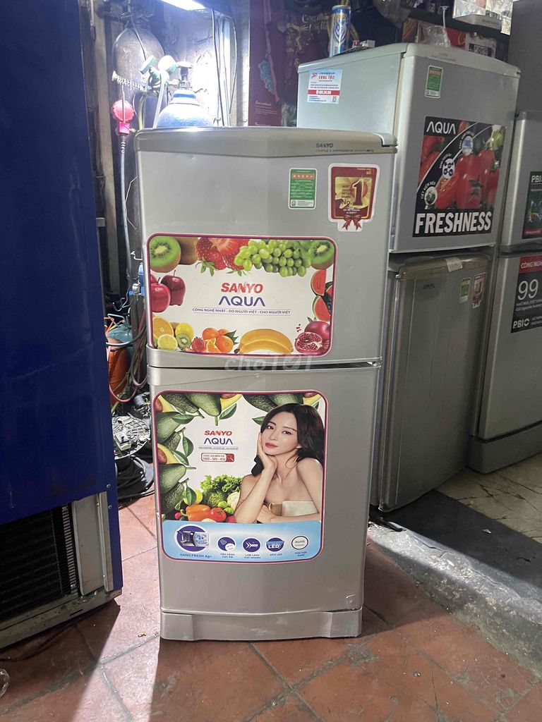 Thanh lý tủ lạnh Sanyo 120L zin  chạy tốt. Mua bán Tủ lạnh tại Quận Bình Tân Tp Hồ Chí Minh được đăng bởi Quí Vũ Official hình 1