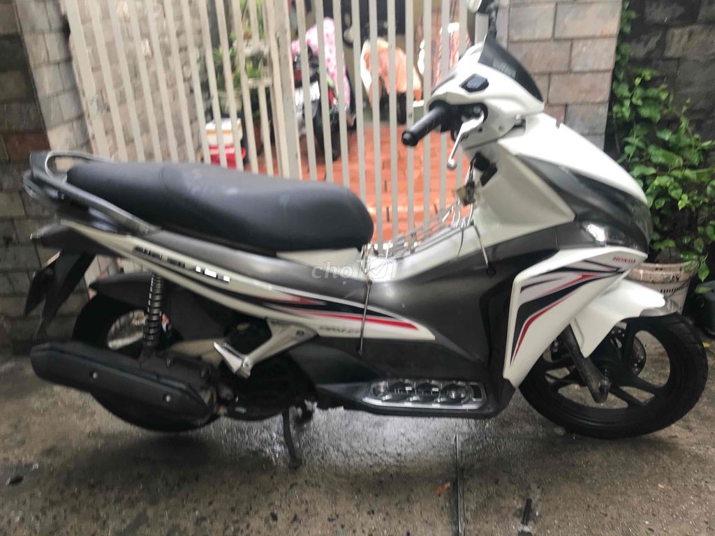 Honda Air Blade Fi 2012 белый 43 Дананг