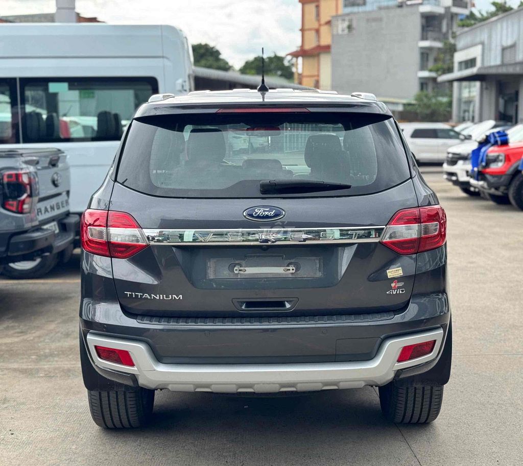 Cần bán Everest Titanium 2.0L Biturbo 2 cầu 2019. Mua bán Ô tô tại Quận 12 Tp Hồ Chí Minh được đăng bởi Khải Ford hình 4