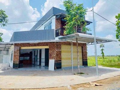 CHO THUÊ NHÀ TRỆT LẦU GÓC 2 MẶT TIỀN THOÁNG MÁT CÓ NỘI THẤT 10TR. Cho thuê nhà ở tại Quận Cái Răng Cần Thơ được đăng bởi Huỳnh Kiều