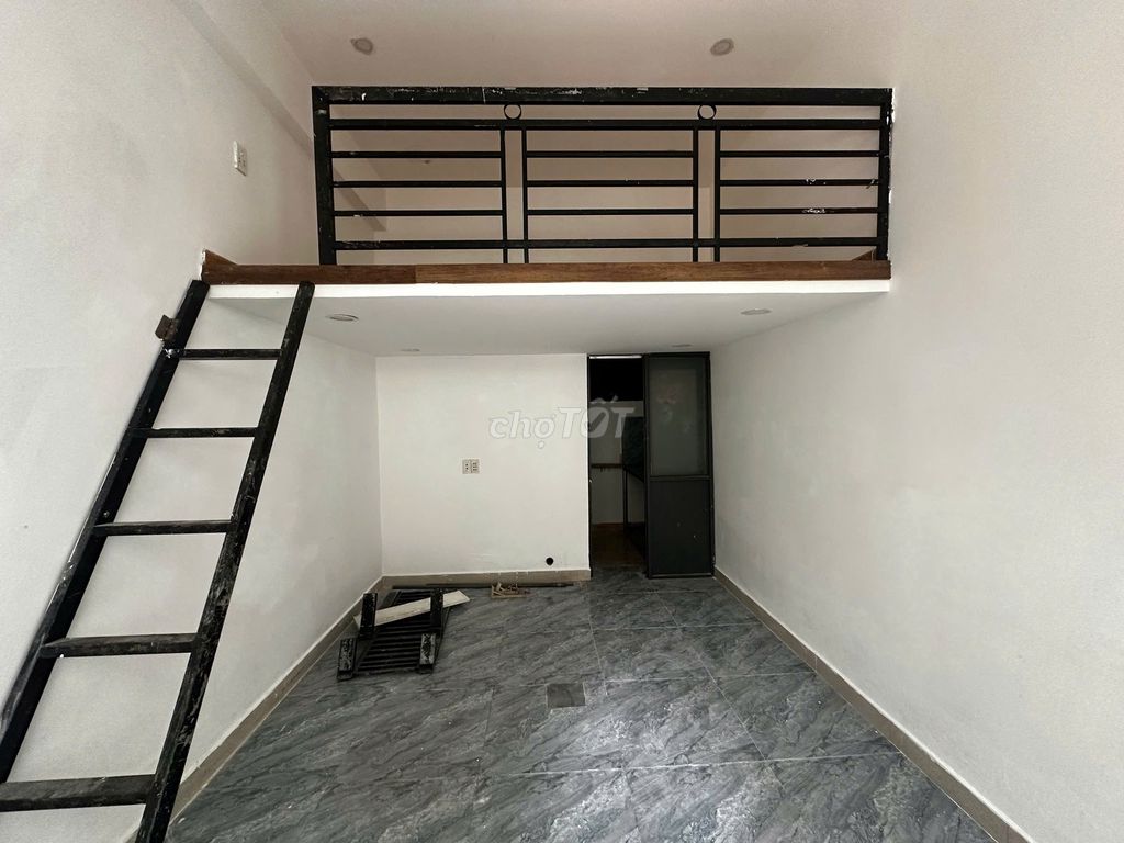 Аренда · 1 комн. · 15 м² · Quận 5, ул. Đường Trần Phú