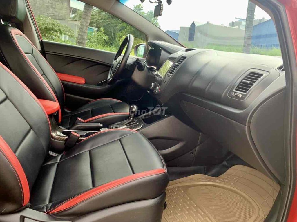 Kia K3 Đỏ 5 chỗ Số tự động 2015 2.0 full. Mua bán Ô tô tại Thành phố Biên Hòa Đồng Nai được đăng bởi Luxury AUTO  hình 3