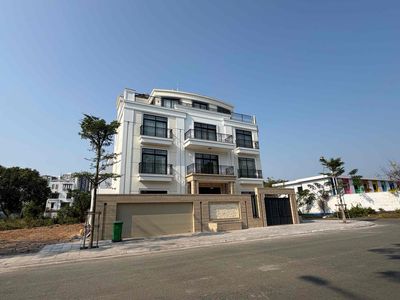 CHO THUÊ BIỆT THỰ MỚI 100% FULL NT QUẬN 2