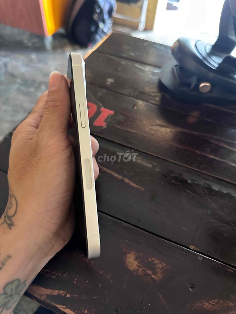 iPhone 13 Trắng. Mua bán Điện thoại tại Quận 11 Tp Hồ Chí Minh được đăng bởi Gin mobile store hình 1