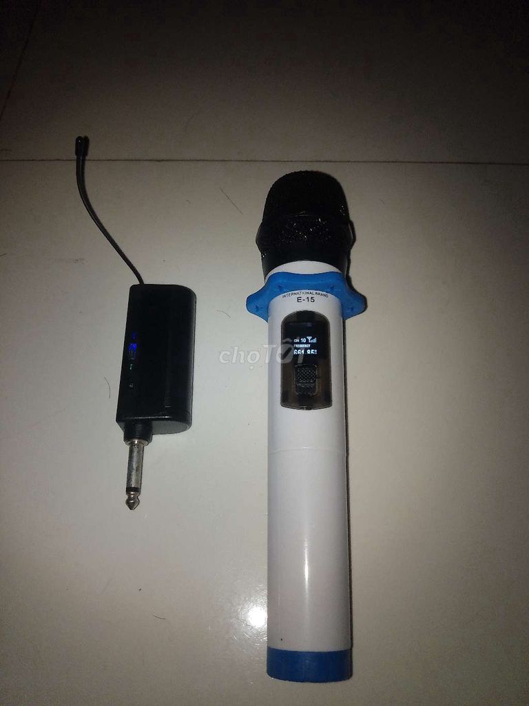 Micro không dây E-15 Trắng, Đen, Xanh. Mua bán Tivi, Âm thanh tại Thành phố Thuận An Bình Dương được đăng bởi còn tin còn hàng  hình 1