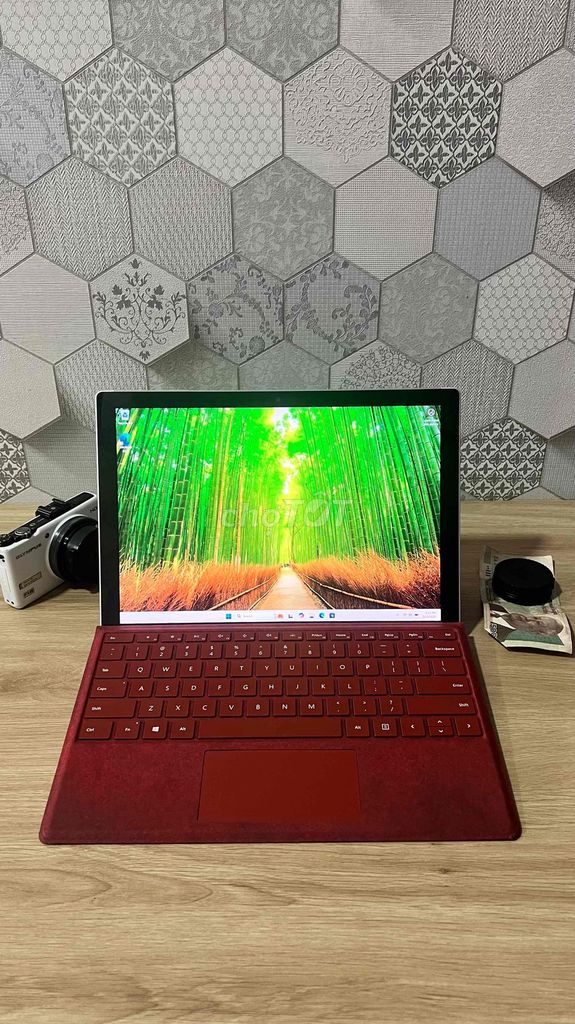 Cần pass em Surface Pro 7 Poppy Red - i7/16/266. Mua bán Laptop tại Quận 12 Tp Hồ Chí Minh được đăng bởi Đăng Di hình 1