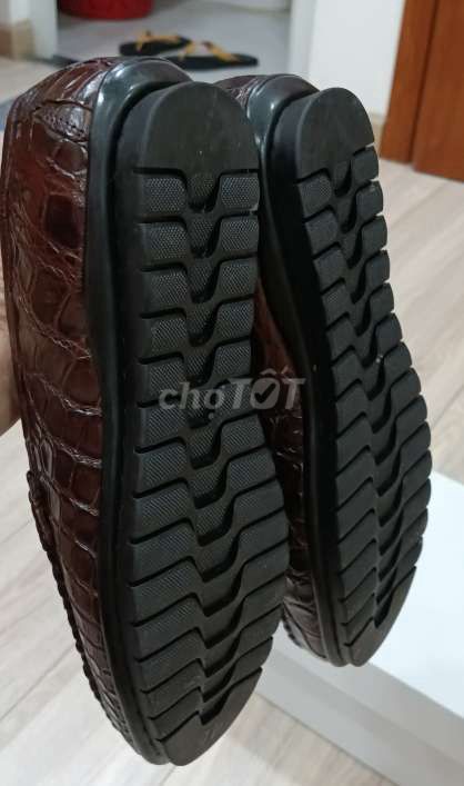 GIÀY CÁ SẤU THẬT SIZE 41 MỚI 100% FULLBOX