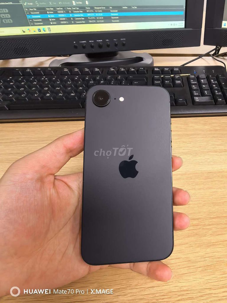 Apple iPhone 16e 128GB Đen. Mua bán Điện thoại tại Quận Bình Thạnh Tp Hồ Chí Minh được đăng bởi Khánh Trần hình 1