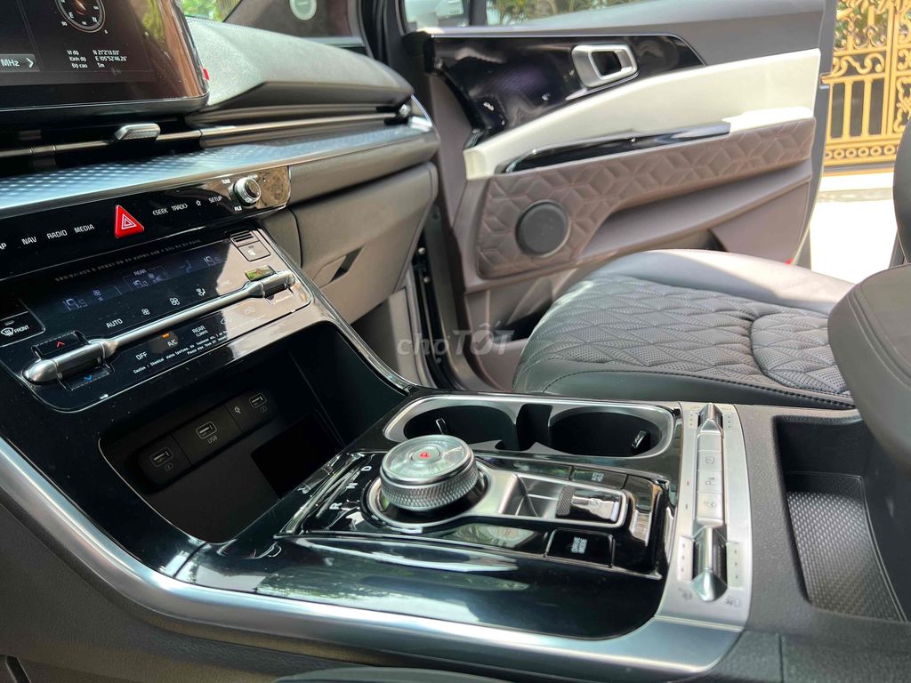 Kia Canival Thaco royal 4S sản xuất 2023 4ghế. Mua bán Ô tô tại Quận Long Biên Hà Nội được đăng bởi AUTO TÂN HƯNG THỊNH hình 17