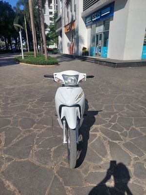 Bán xe Wave mầu trắng chính chủ. Mua bán Xe máy tại Quận Hai Bà Trưng Hà Nội được đăng bởi Nguyễn Khánh Trực