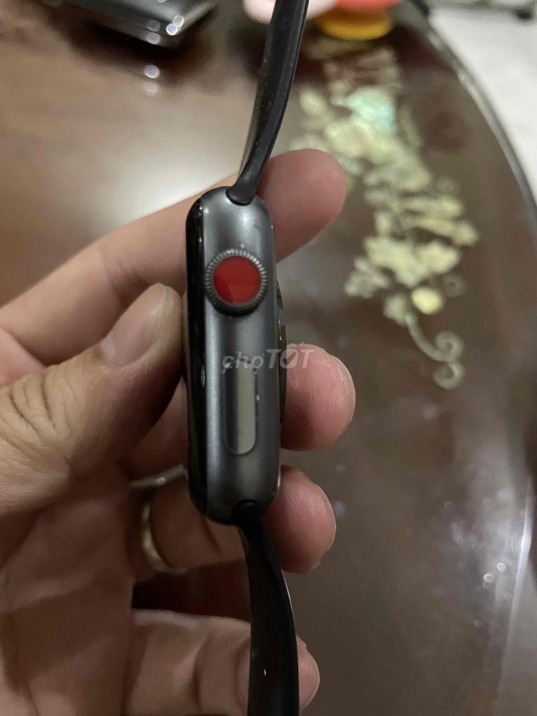 Apple Watch tặng sạc