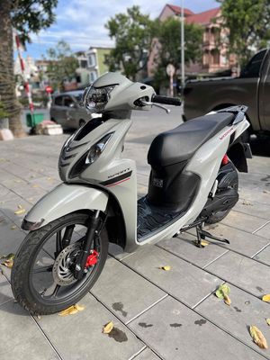 Bán hoặc giao lưu xe khác vison 2025 chạy ít. Mua bán Xe máy tại Thành phố Vinh Nghệ An được đăng bởi Phan nhân