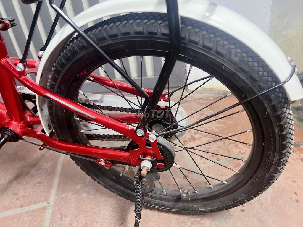 Xe đạp trẻ em XAMING Đỏ 18 inch Mới 99%. Mua bán Xe đạp tại Quận Hoàng Mai Hà Nội được đăng bởi Nhung hình 5