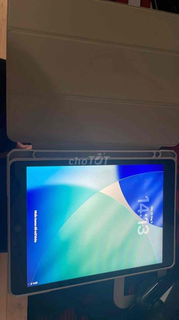 Apple iPad Gen 9 64GB Xám Đã sử dụng còn mới keng. Mua bán Máy tính bảng tại Thành phố Buôn Ma Thuột Đắk Lắk được đăng bởi Hoàng Thế Vinh hình 1