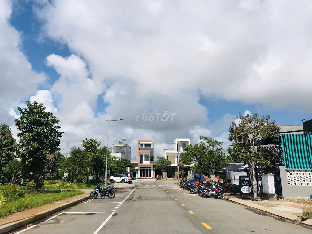 Sốt đất trung tâm TT La Hà, Quảng Ngãi-Chỉ từ 575 triệu -Đã có sẵn sổ. Mua bán Đất tại Huyện Tư Nghĩa Quảng Ngãi được đăng bởi Bùi Bình Đất Xanh hình 4