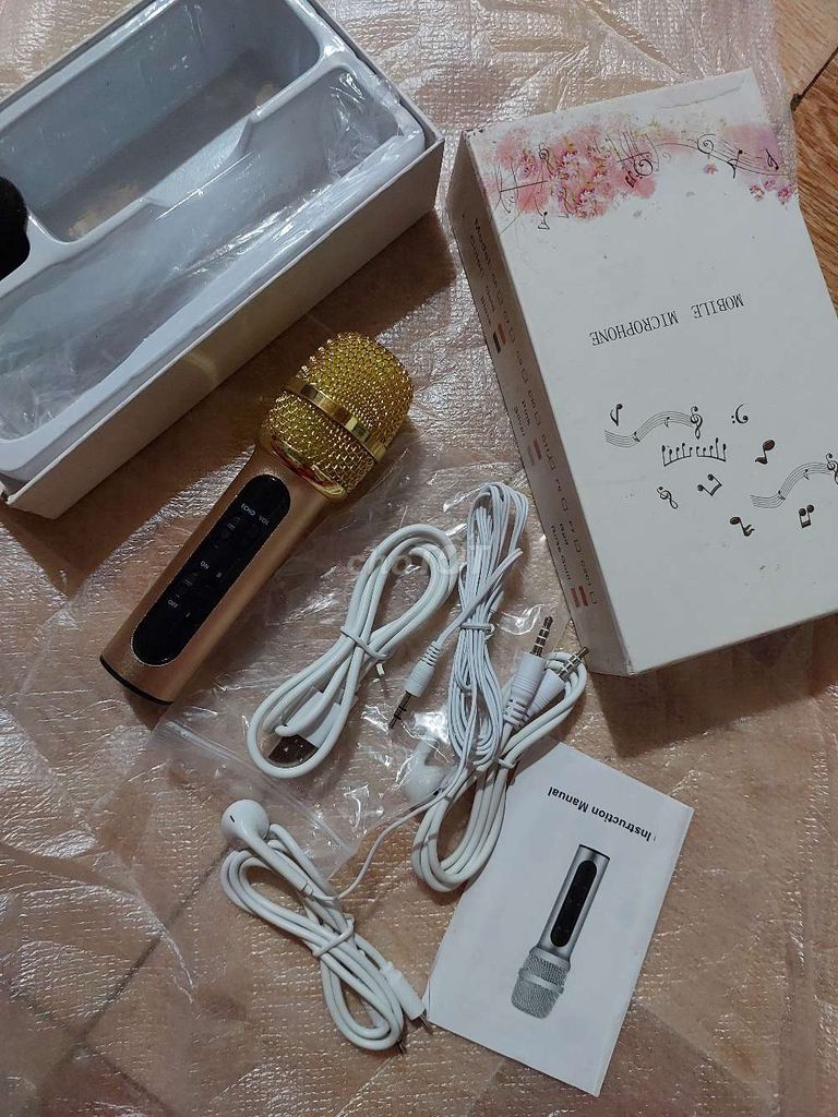 Micro Q7 Vàng đồng Có dây Karaoke thu âm. Mua bán Tivi, Âm thanh tại Huyện Mỏ Cày Nam Bến Tre được đăng bởi châu kha ly hình 1