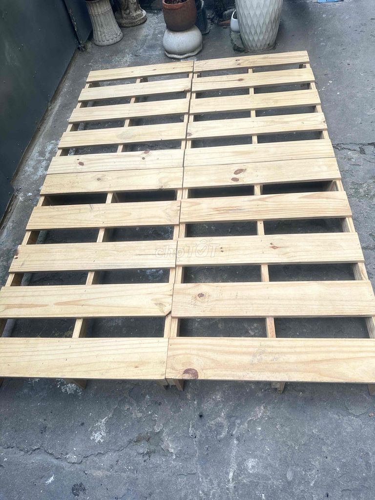 Giường pallet Gỗ Vàng nhạt 4 cái 70x100x10cm. Mua bán Giường, chăn ga gối nệm tại Quận 10 Tp Hồ Chí Minh được đăng bởi  TÔN QUÝ hình 1