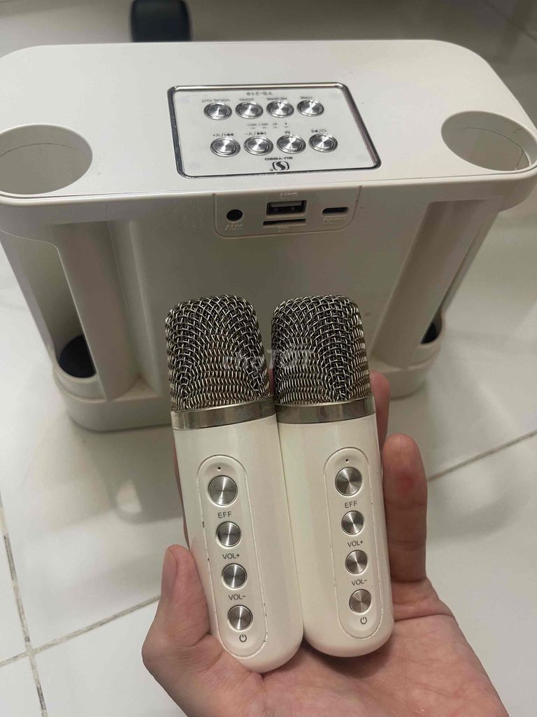 Passs Loa Karaoke Bluetooth Trắng. Mua bán Tivi, Âm thanh tại Quận Tân Phú Tp Hồ Chí Minh được đăng bởi Quỳnh Lê Như hình 1