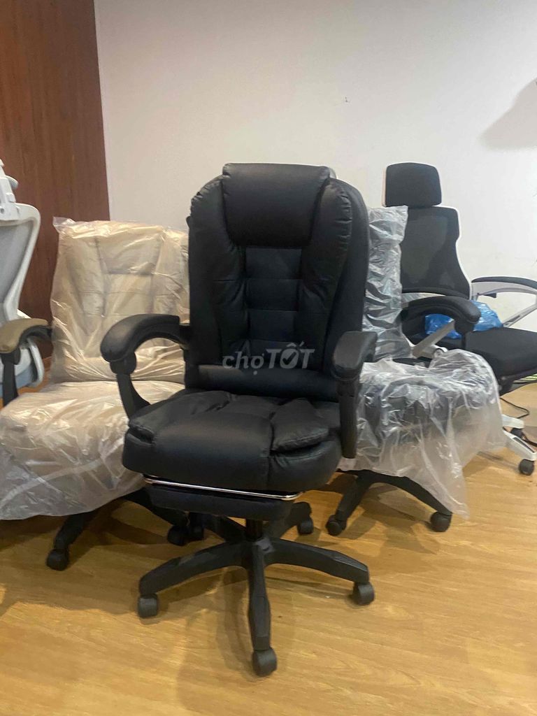 ghế giám đốc bọc da ngả lưng gác chân 99%