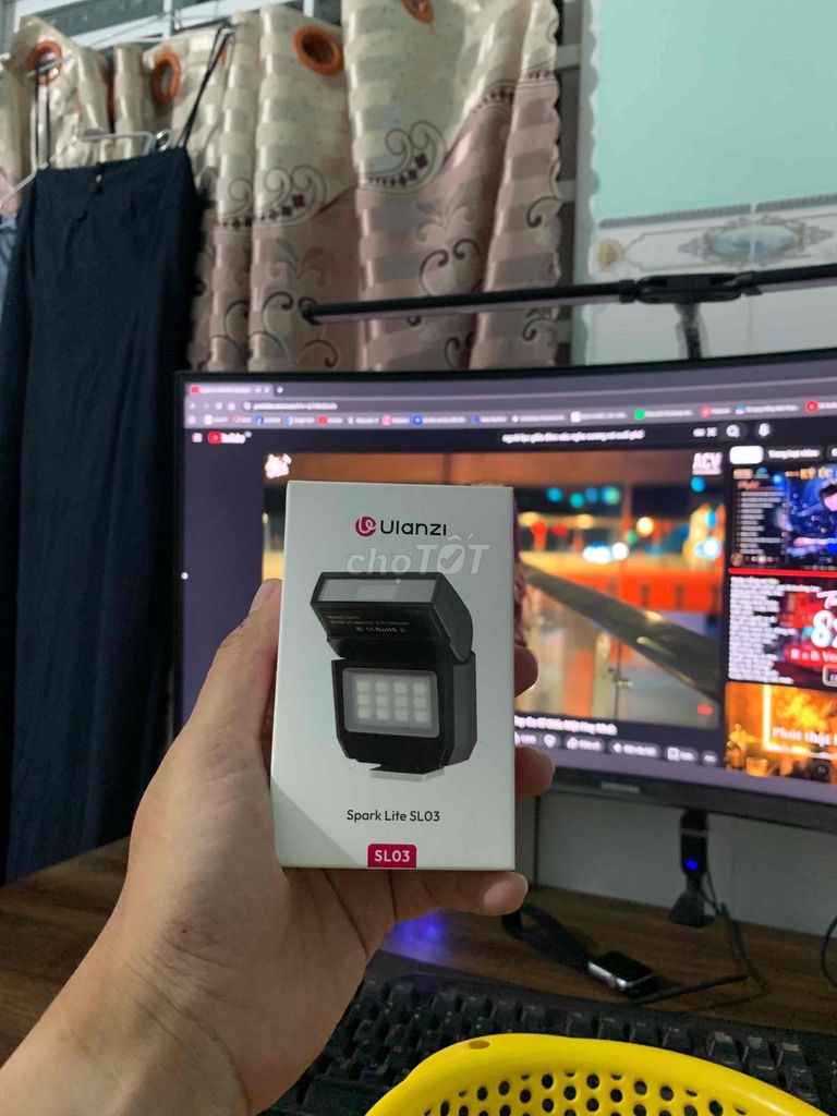 Đèn flash Ulanzi Spark Lite SL03 Mới. Mua bán Máy ảnh, Máy quay tại Thành phố Dĩ An Bình Dương được đăng bởi Cậu Ba Joon hình 1