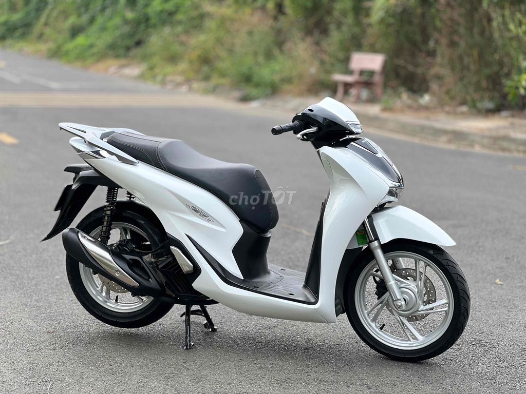 Shvn 125 Trắng Đen 2021 Biển 60 Leng Keng Có Góp🎉🎉. Mua bán Xe máy tại Thành phố Biên Hòa Đồng Nai được đăng bởi Xe Máy Phát Đồng hình 2