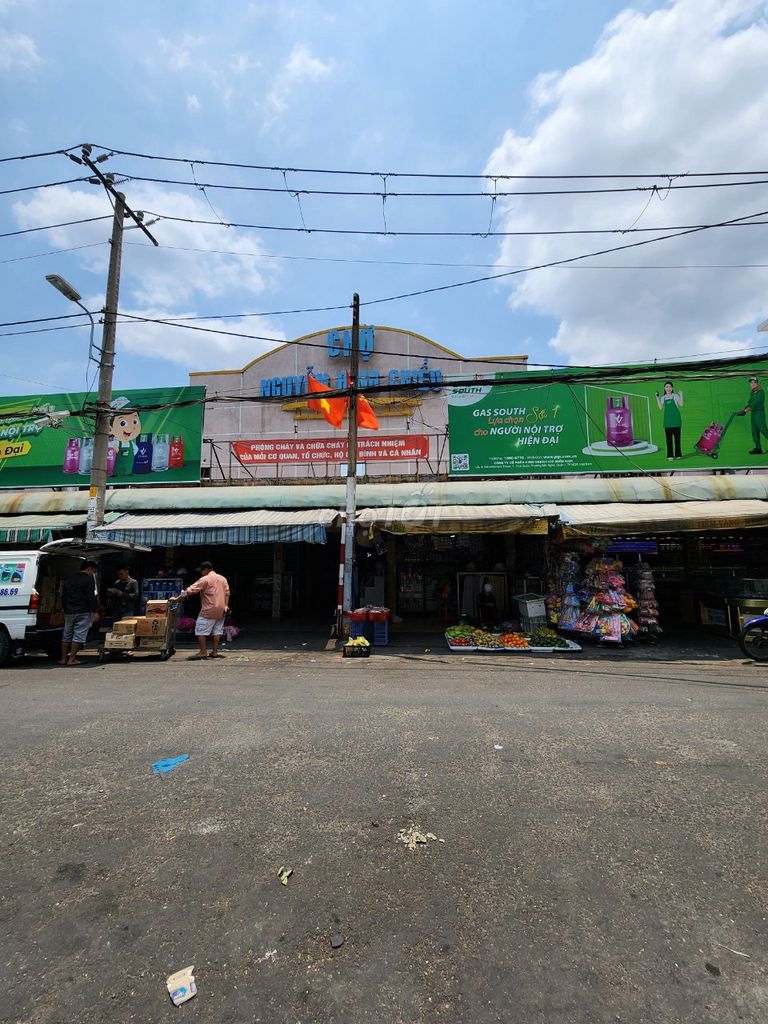 Bán nhà 8x15 nở hậu 12m, ngay Nguyễn Kiệm, nhà cũ giá rẻ hẻm xe hơi
