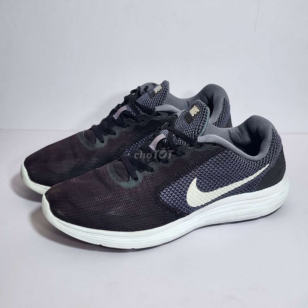 Giày Nike Revolution 3 - Đen trắng size 43