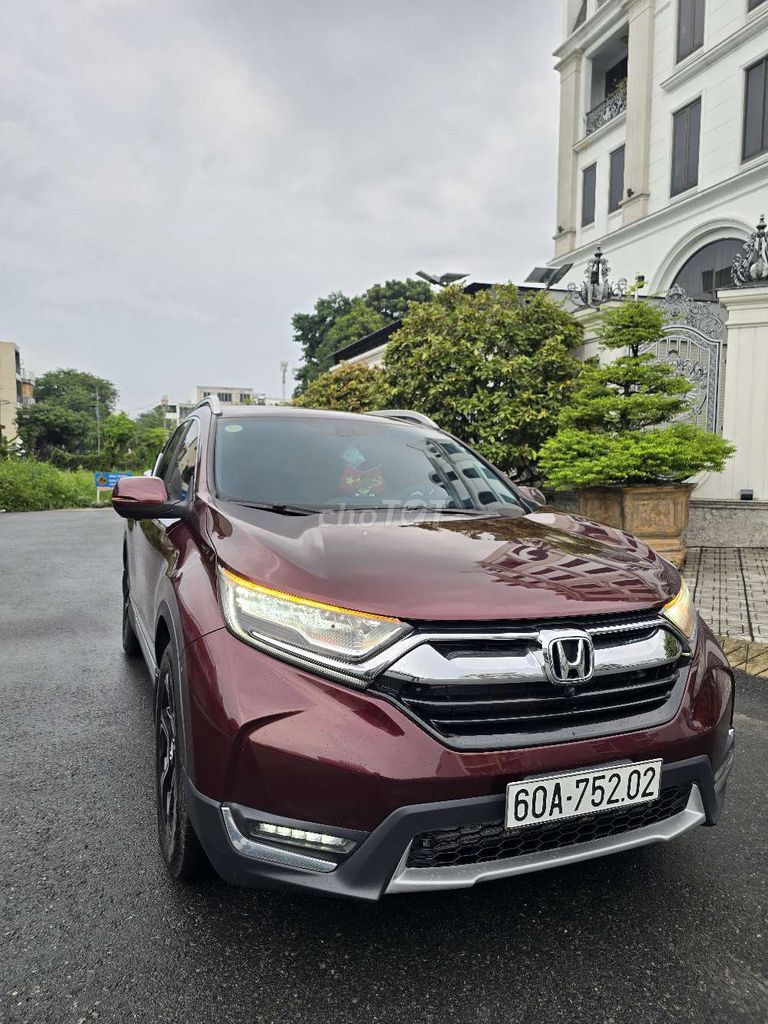 Honda CR-V L 2019 Красный 7 мест Вьетнам 80 000 км