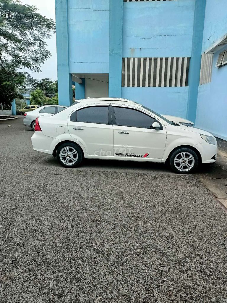 Chevrolet Aveo 2015 Số tự động Trắng. Mua bán Ô tô tại Thành phố Thủ Dầu Một Bình Dương được đăng bởi Phan Thanh Hiến hình 3
