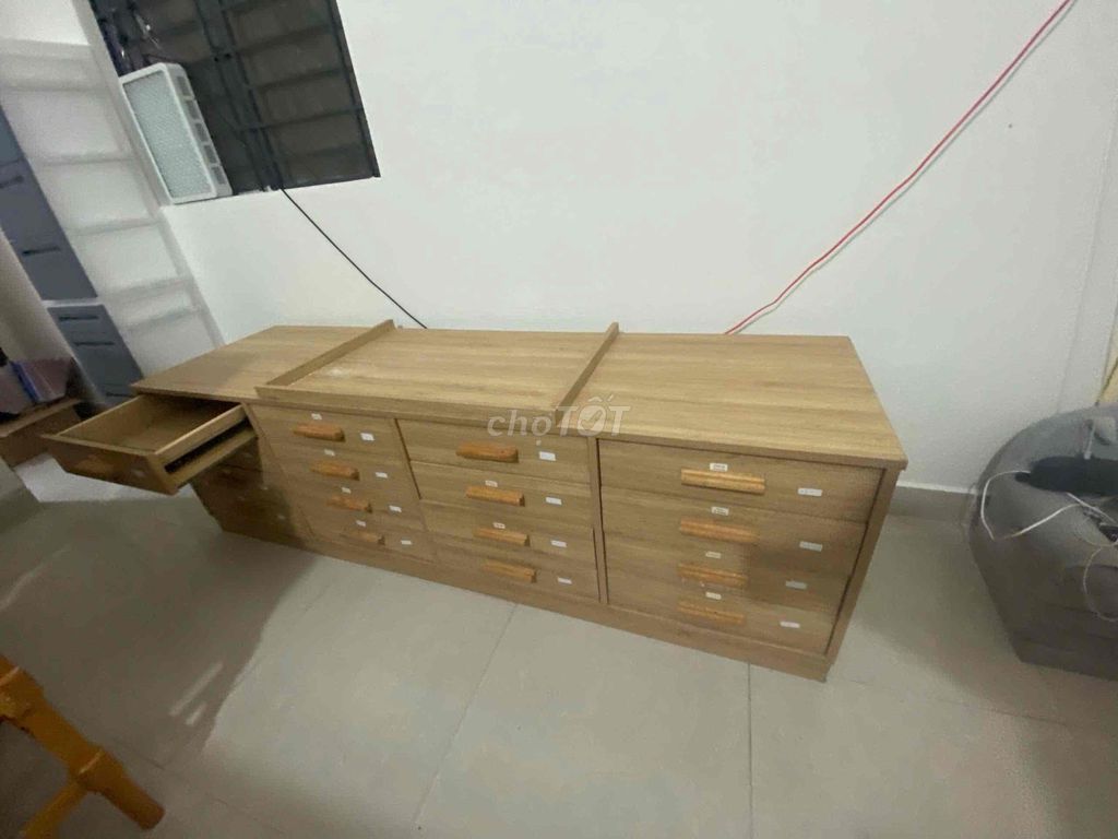 Tủ gỗ Vàng gỗ 16 ngăn 2m x 57cm. Mua bán Tủ, kệ gia đình tại Quận Hải Châu Đà Nẵng được đăng bởi Vi hình 1